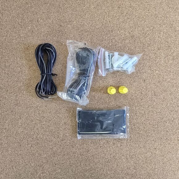 AUVIO 100W x 2 4” 3-Way Indoor/Outdoor Speakers One Pair 4000016 Water Resistant - Picture 10 of 15